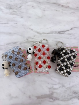 「LOWRYS FARM（ローリーズファーム）の【SNOOPY】リップポーチ　660773/GOODS（キーホルダー、ベージュ系）」を使った、るりこさん（レディース）の夏コーディネート
