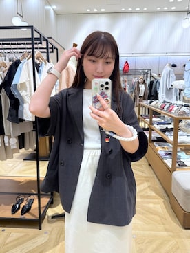 「LOWRYS FARM（ローリーズファーム）のフライスチビＴＥＥ 637055（Tシャツ/カットソー、ホワイト系）」を使った、るりこさん（レディース）の春コーディネート