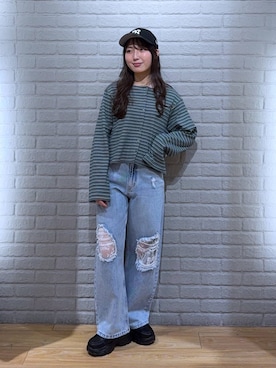 「LOWRYS FARM（ローリーズファーム）のレースデニム　601055（デニムパンツ、ブルー系）」を使った、るりこさん（レディース）の春コーディネート