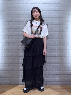 「アイテム（スカート）」を使った、るりこさん（レディース・154cm・20代）の春コーディネート