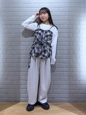 「アイテム（スウェットパンツ）」を使った、るりこさん（レディース・154cm）の秋コーディネート