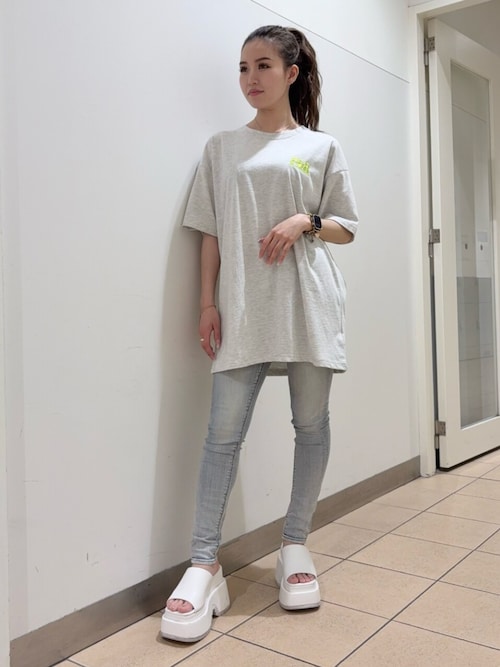 BALLOON BUNNY BIG Tシャツ
