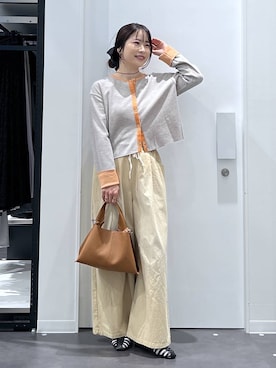 「LAKOLE（ラコレ）のアイテム（パンツ）」を使った、emaさん（レディース・155cm）の春コーディネート