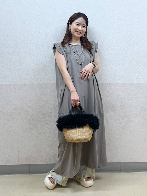 セール】【多機能ウェア】ラッシュガードタックワンピース