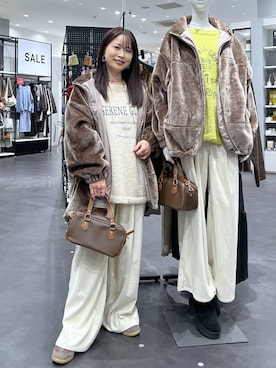 「アイテム（ネックレス）」を使った、emaさん（レディース・155cm・30代）の秋コーディネート