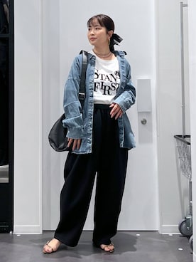 「LAKOLE（ラコレ）のケミカルウォッシュシャツ長袖 / 140262（シャツ/ブラウス）」を使った、emaさん（レディース・155cm）の秋コーディネート