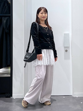 「アイテム（ピアス（両耳用））」を使った、emaさん（レディース・155cm・30代）の秋コーディネート