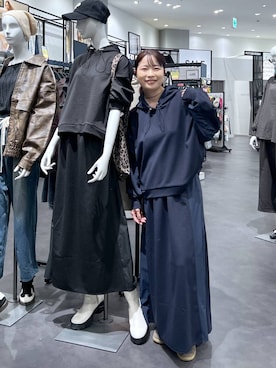 「アイテム（シュシュ）」を使った、emaさん（レディース・155cm）の秋コーディネート