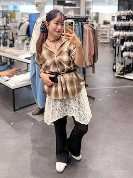 「LAKOLE（ラコレ）の冷感カットフレアパンツ / 1045676（その他パンツ、ブラック系）」を使った、emaさん（レディース）の秋コーディネート