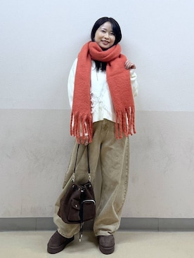 「アイテム（ネックレス）」を使った、emaさん（レディース・155cm・30代）の秋コーディネート