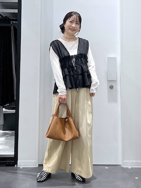 「LAKOLE（ラコレ）のスラブシアー長袖T / 289653（Tシャツ/カットソー、ホワイト系）」を使った、emaさん（レディース）の春コーディネート