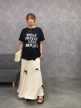 「nissen（ニッセン）のリボン付Aラインサテンスカート＜大きいサイズ有＞GEVS.（スカート、ブラック系）」を使った、chiiiさん（レディース・157cm）の夏コーディネート