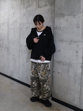 「アイテム（カーゴパンツ）」を使った、Moeさん（レディース・161cm）の秋コーディネート