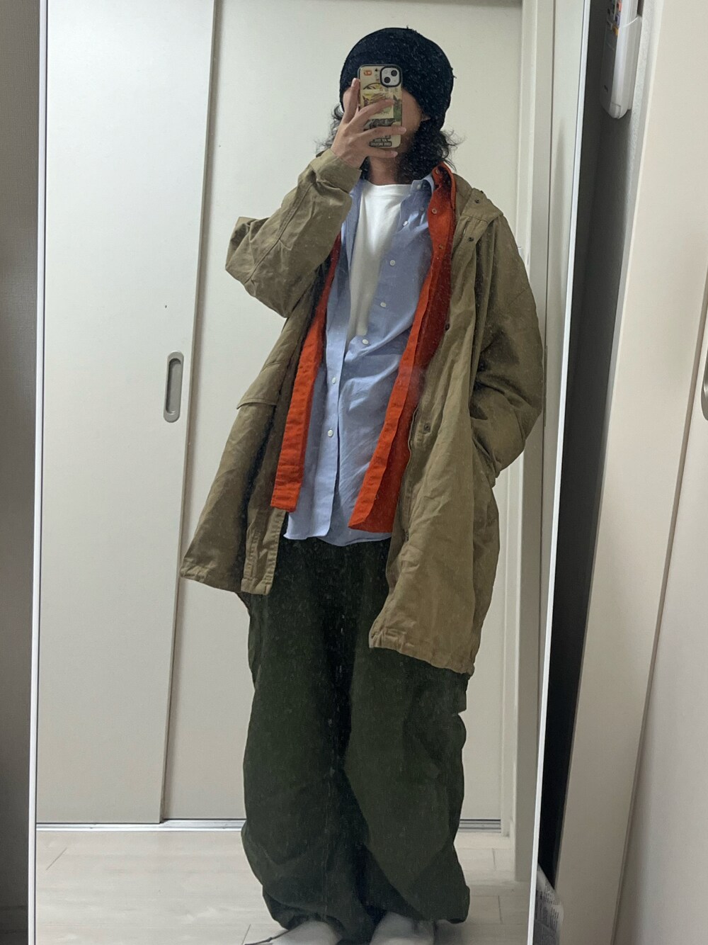 「ファッションを楽しもう、秋冬コーデ、今日のコーデ、いいね、save、フォローお願いします🤑、お洒落さんとつながりたい、休日コーデ、カーゴパンツ、ファッションの力を信じよう、古着MIX、古着、古着男子、古着コーデ、vintage、インスタフォローしてね！、古着好きな人と繋がりたい」｜「RALPH LAURENのアイテム（シャツ/ブラウス、ブルー系）」を使った、マッドマスターさん（メンズ・170cm）の秋コーディネートの1枚目の写真