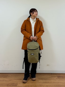 「AIGLE（エーグル）のアイテム（ジャケット/アウター）」を使った、TSUBASAさん（レディース・164cm）の秋コーディネート