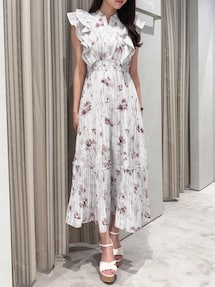 【KAREN MILLEN】フローラル プリーツ パネル ミディドレス 新色登場】パイピングフラワープリーツワンピース|ダズリン