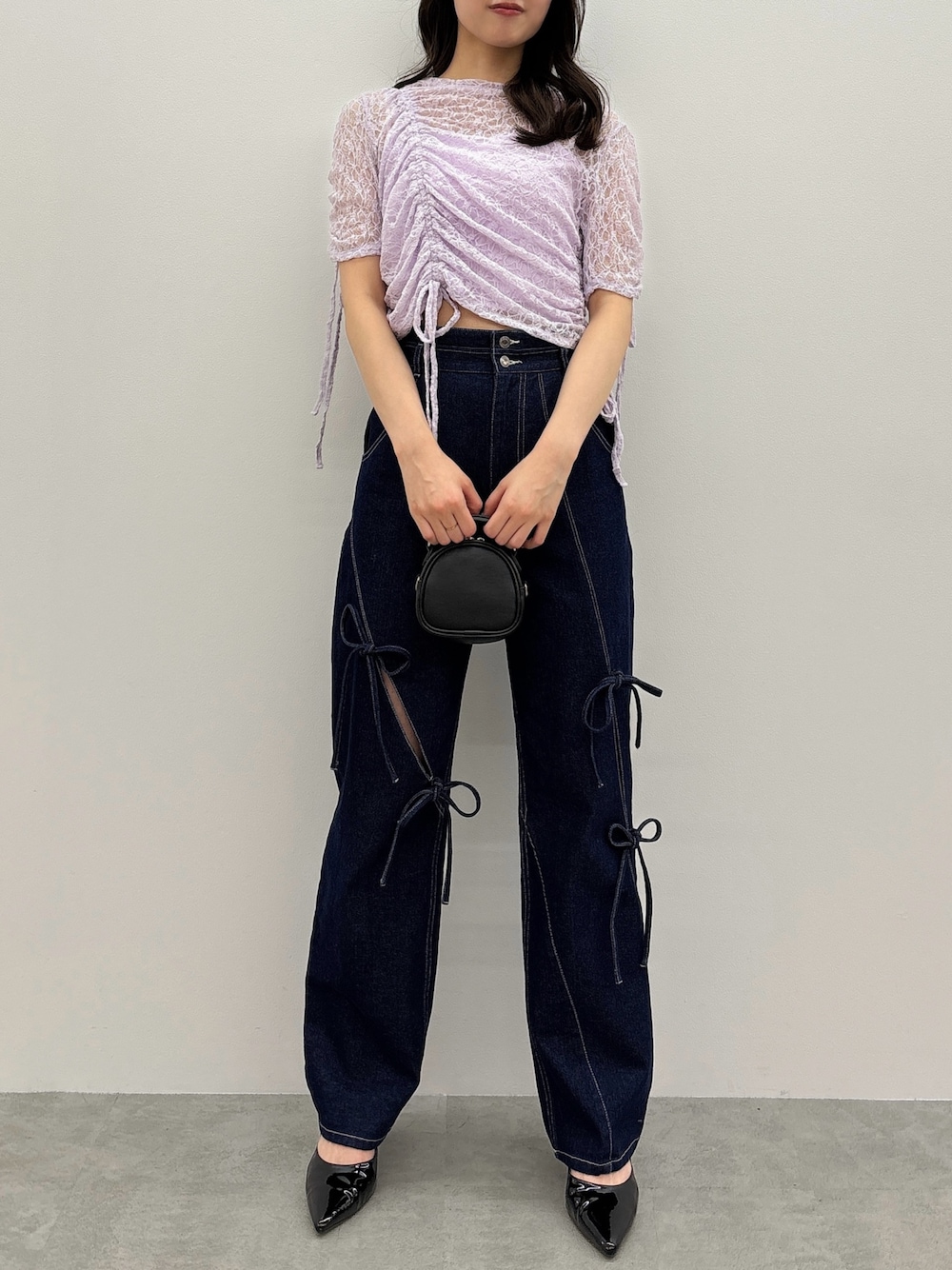 dazzlin（ダズリン）の「スリットリボンデニムパンツ（デニム