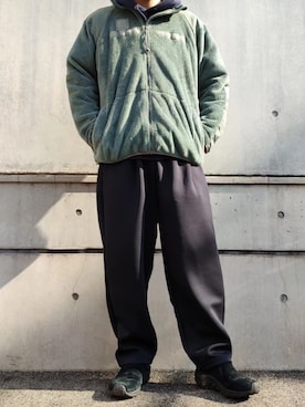 「MERRELL（メレル）のアイテム（スリッポン）」を使った、ワークマンアンバサダーになりたいさん（メンズ・172cm）の冬コーディネート