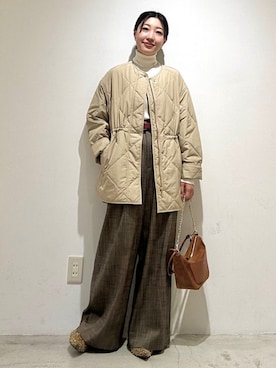 「アイテム（ベルト、レッド系）」を使った、土倉さん（レディース・154cm）の秋コーディネート