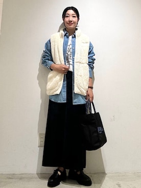 「Champion（チャンピオン）のアイテム」を使った、土倉さん（レディース・154cm）の秋コーディネート