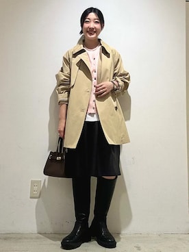 「SHIPS（シップス）のベルト デザイン レザー バッグ（ショルダーバッグ、ブラウン系）」を使った、土倉さん（レディース・154cm）の春コーディネート