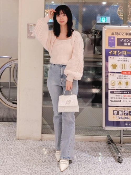 サイズ展開あり】裾ビジューフレアデニムパンツ（デニムパンツ）｜one