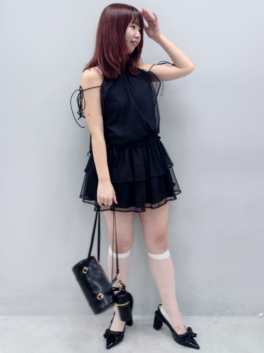 「ナイスクラップ、NICECLAUP、one after another NICE CLAUP、骨格ウェーブ、イエベ春、低身長、152cm、ワンピース、韓国ファッション、休日スタイル、デートコーデ、お出かけコーデ、モノトーン、ガーリー、ブラック」｜「one after another NICE CLAUPの【Black collection】アメスリミニワンピース（ワンピース、ブラック系）」を使った、ばらさん（骨格ウェーブ・レディース・152cm）の春コーディネートの1枚目の写真