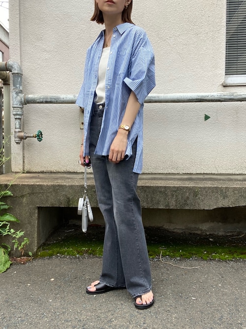 薄ブルーストライプトップス❤️ゆったりシンプルコーデ 1660472887_500.jpg