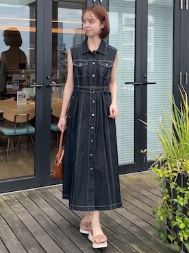 「grove（グローブ）の一枚革風リボンショルダー（ショルダーバッグ、イエロー系）」を使った、NATSUMIさん（レディース・166cm）の夏コーディネート