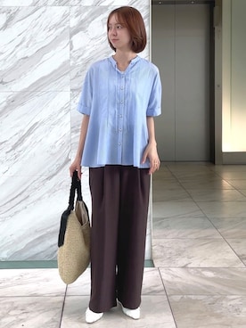「grove（グローブ）の【洗濯機OK・ひんやり】さらっと軽やか、夏のフレアシャツ（シャツ/ブラウス、ブルー系）」を使った、NATSUMIさん（レディース・166cm）の夏コーディネート