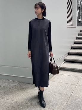 「grove（グローブ）の【2WAY/美シルエット】着こなし自在のジャンドレワンピース（ワンピース、グレー系）」を使った、NATSUMIさん（レディース・166cm）の秋コーディネート