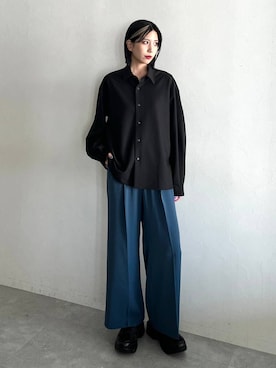 「アイテム（スラックス）」を使った、しおりさん（レディース・173cm・20代）の秋コーディネート