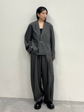 「アイテム（テーラードジャケット）」を使った、しおりさん（レディース・173cm）の秋コーディネート