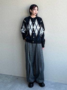 「HARE（ハレ）のビルディングソールフュージョンローファー(HARE)（ローファー）」を使った、しおりさん（レディース・173cm）の秋コーディネート