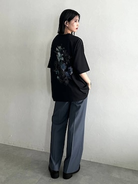 「アイテム（ローファー）」を使った、しおりさん（レディース・173cm）の夏コーディネート