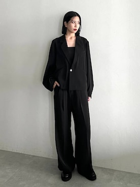 「アイテム（ローファー）」を使った、しおりさん（レディース・173cm）の夏コーディネート
