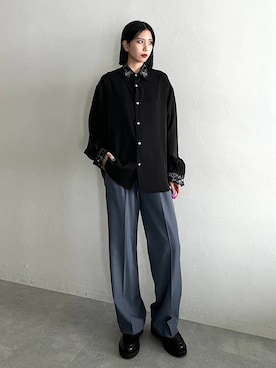 「アイテム（ローファー）」を使った、しおりさん（レディース・173cm）の夏コーディネート