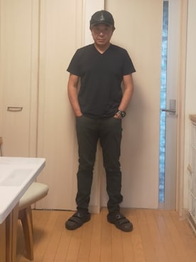 「AZUL by moussy（アズールバイマウジー）のアイテム（Tシャツ/カットソー）」を使った、takewearさん（メンズ・174cm）の春コーディネート