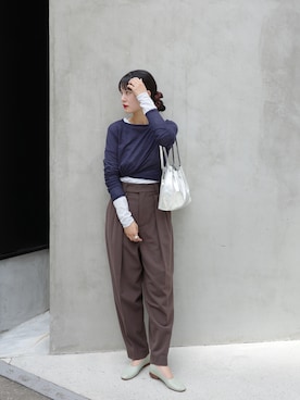 「EN NEUME（エンノイム）のアイテム（その他パンツ）」を使った、Maiさん（レディース・159cm）の秋コーディネート