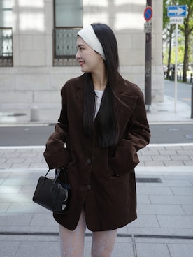 「アイテム（ヘアアクセサリー）」を使った、Maiさん（レディース・159cm）の秋コーディネート