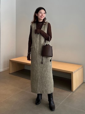 「重ね着ベストシーズン」｜「アイテム（ジャンパースカート）」を使った、Risaさん（レディース・165cm）の秋コーディネート
