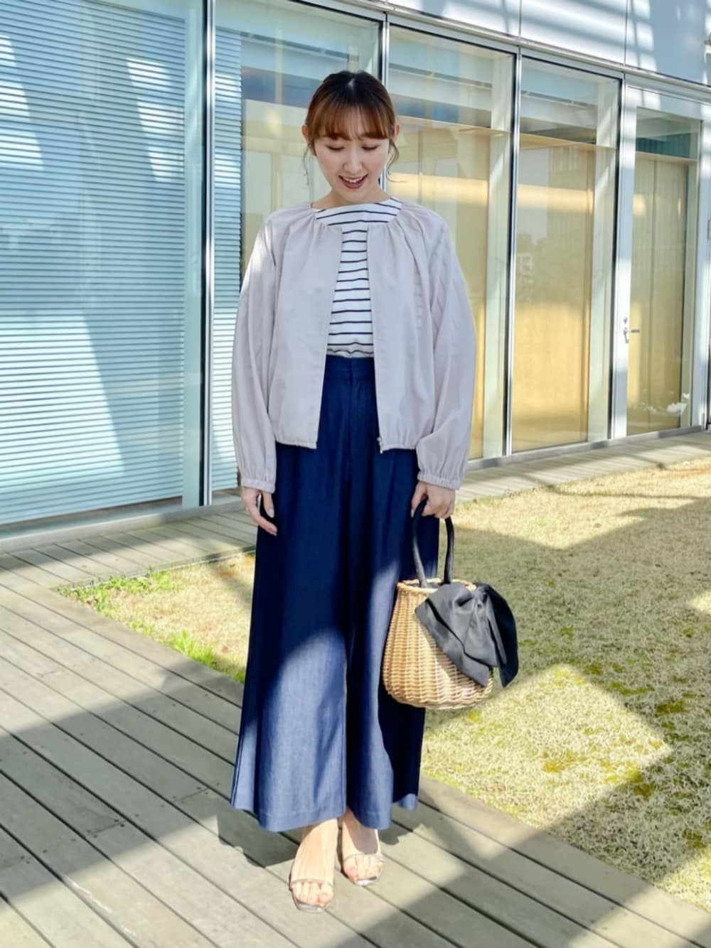 ロングシーズン対応！うす軽アウター】バックフリルシアー