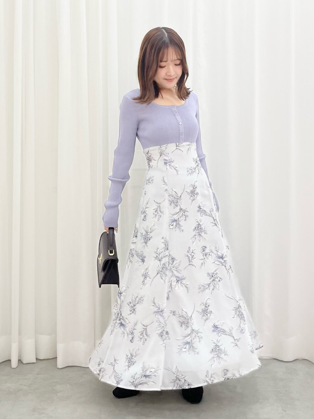 バックレースアップボタンニットドッキング花柄ワンピースを使った人気