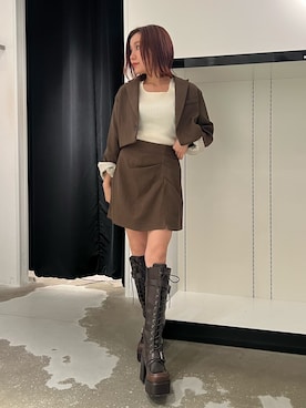 「MURUA（ムルーア）のアイテム（スカート）」を使った、石黒芹奈さん（レディース・148cm）の秋コーディネート