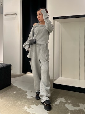 「MURUA（ムルーア）のアイテム」を使った、石黒芹奈さん（レディース・148cm）の秋コーディネート