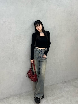 「EMODA（エモダ）のアイテム（デニムパンツ）」を使った、片岡玲菜さん（レディース・165cm）の秋コーディネート