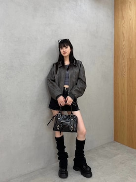 「アイテム（レッグウォーマー）」を使った、片岡玲菜さん（レディース・165cm）の秋コーディネート