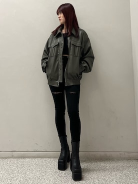 「スキニー」｜「アイテム（ブルゾン）」を使った、片岡玲菜さん（レディース・165cm）の冬コーディネート