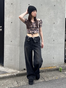 「EMODA（エモダ）のギャザーフリル２WAYトップス（Tシャツ/カットソー、ブラウン系）」を使った、片岡玲菜さん（レディース・165cm）の夏コーディネート
