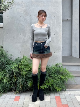「EMODA（エモダ）のアイテム」を使った、片岡玲菜さん（レディース・165cm）の秋コーディネート
